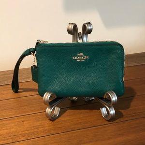 Coach Wristlet in Green Pebbled Leather